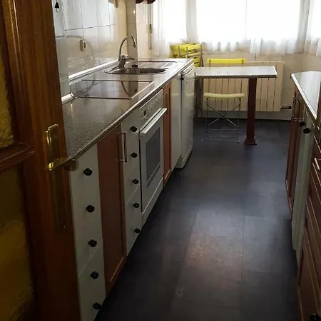 City Centre With Garage, 2 Bathrooms